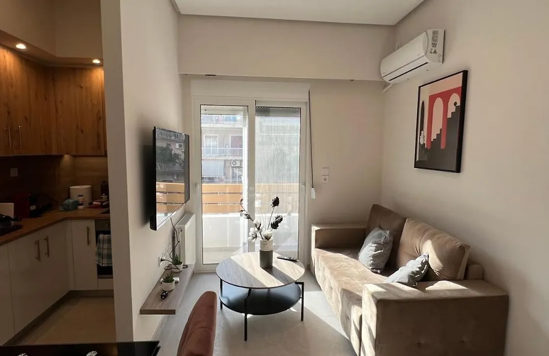 Stylish Condo Nearby Acropolis & Metro-1